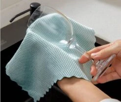 Lopoleis FACU XIV Microvezeldoekjes – 10 Stuks – Microvezeldoeken – Streepvrij – Reinigingsdoekjes – Schoonmaakdoeken – Spiegeldoeken – 30 X 40 Cm -Huishoudelijke Schoonmaak 1200x1008 13