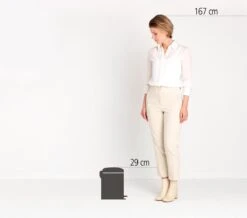 Brabantia NewIcon Prullenbak - 5 L - Matt Black 14 Brabantia NewIcon Prullenbak - 5 L - Matt Black -Huishoudelijke Schoonmaak 1200x1057 1