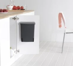 Brabantia Built-in-Bin Prullenbak - 10 L - Black -Huishoudelijke Schoonmaak 1200x1081 7