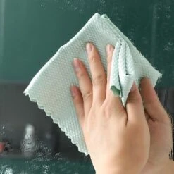 Lopoleis FACU XIV Microvezeldoekjes – 10 Stuks – Microvezeldoeken – Streepvrij – Reinigingsdoekjes – Schoonmaakdoeken – Spiegeldoeken – 30 X 40 Cm -Huishoudelijke Schoonmaak 1200x1198 88