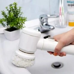 Apeiron Elektrische Schoonmaakborstel - Poetsmachine - Poliermachine - Schrobborstel - Handborstel - Werkborstel - Schrobber - Boorborstel - Wasborstel - Schoonmaakmiddelen - Reinigingsborstel - 3 Opzetstukken -Huishoudelijke Schoonmaak 1200x1200 1405