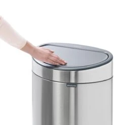 Brabantia Touch Bin Prullenbak - 40 L - Matt Steel Fingerprint Proof 32 Brabantia Touch Bin Prullenbak - 40 L - Matt Steel Fingerprint Proof -Huishoudelijke Schoonmaak 1200x1200 2587
