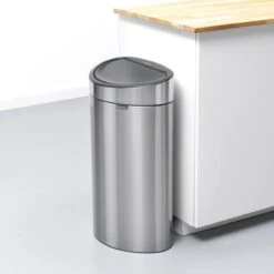 Brabantia Touch Bin Prullenbak - 40 L - Matt Steel Fingerprint Proof 35 Brabantia Touch Bin Prullenbak - 40 L - Matt Steel Fingerprint Proof -Huishoudelijke Schoonmaak 1200x1200 2588