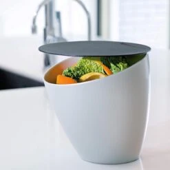 Mepal – Afvalbakje Calypso – Afvalbakje Voor Op Het Aanrecht - 2.2 Liter – Zilver – Grote Vulopening – Gemakkelijk Te Reinigen 10 Mepal – Afvalbakje Calypso – Afvalbakje Voor Op Het Aanrecht - 2.2 Liter – Zilver – Grote Vulopening – Gemakkelijk Te Reinigen -Huishoudelijke Schoonmaak 1200x1200 2832