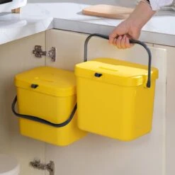 Homra Wall-up Prullenbak | Inbouwprullenbak Ophangbaar Met Plakstrip | GFT Vuilbak | Werkblak Afvalbak | Draagbare Vuilnisemmer | 8L Inhoud | Geel 18 Homra Wall-up Prullenbak | Inbouwprullenbak Ophangbaar Met Plakstrip | GFT Vuilbak | Werkblak Afvalbak | Draagbare Vuilnisemmer | 8L Inhoud | Geel -Huishoudelijke Schoonmaak 1200x1200 3205