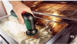 Bosch Universal Brush - Snoerloze Reiningsborstel -Huishoudelijke Schoonmaak 1200x688 3