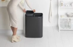 Brabantia Bo Touch Bin Prullenbak - 2 X 30 L - Matt Black 30 Brabantia Bo Touch Bin Prullenbak - 2 X 30 L - Matt Black -Huishoudelijke Schoonmaak 1200x766 18