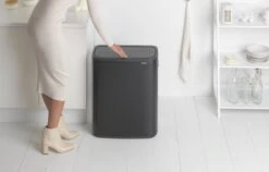 Brabantia Bo Touch Bin Prullenbak - 60 L - Matt Black -Huishoudelijke Schoonmaak 1200x766 22