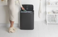 Brabantia Bo Touch Bin Prullenbak - 60 L - Matt Black -Huishoudelijke Schoonmaak 1200x766 23