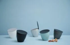 Mepal - Afvalbakje Calypso - Afvalbakje Voor Op Het Aanrecht - 2.2 Liter - Wit - Grote Vulopening - Gemakkelijk Te Reinigeren 11 Mepal - Afvalbakje Calypso - Afvalbakje Voor Op Het Aanrecht - 2.2 Liter - Wit - Grote Vulopening - Gemakkelijk Te Reinigeren -Huishoudelijke Schoonmaak 1200x772 6