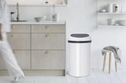 Brabantia Touch Bin Prullenbak - 60 L - White -Huishoudelijke Schoonmaak 1200x799 41