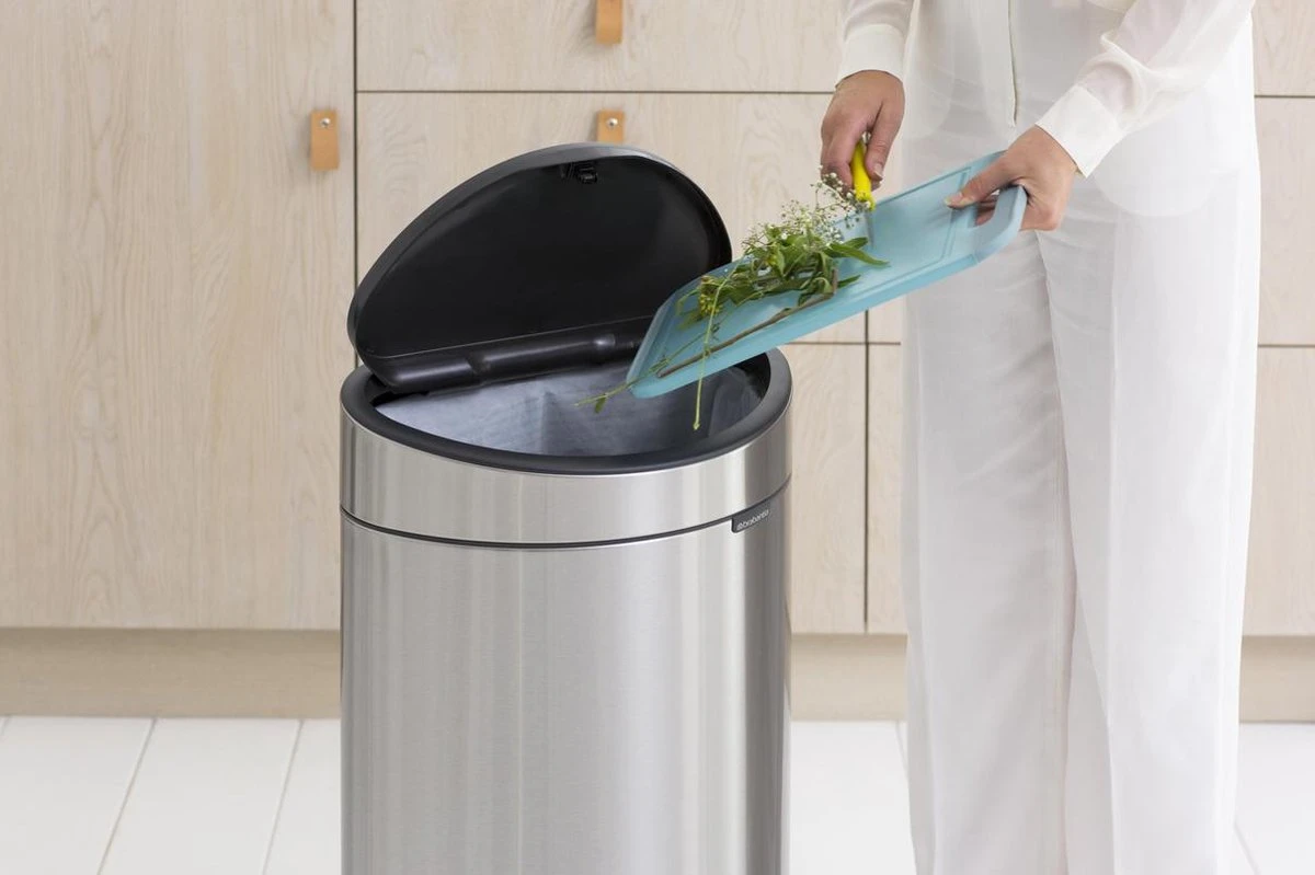 Brabantia Touch Bin Prullenbak - 40 L - Matt Steel Fingerprint Proof 7 Brabantia Touch Bin Prullenbak - 40 L - Matt Steel Fingerprint Proof - Afbeelding 5