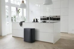 Brabantia Bo Touch Bin Prullenbak - 60 L - Matt Black -Huishoudelijke Schoonmaak 1200x799 78