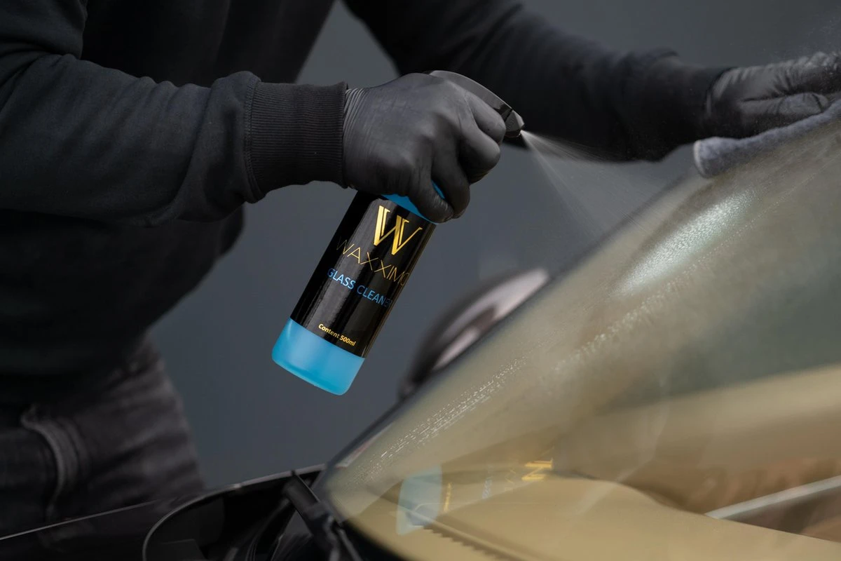 Waxximo COMBIDEAL Glasreiniger Spray + 2 Glasdoeken - Auto Ruiten Reinigen - Ramen Reiniger - Streeploze Ramen - Ruitendoek - Glansdoek 5 Waxximo COMBIDEAL Glasreiniger Spray + 2 Glasdoeken - Auto Ruiten Reinigen - Ramen Reiniger - Streeploze Ramen - Ruitendoek - Glansdoek - Afbeelding 3