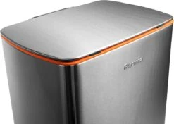 Pedaalemmer RVS 50 Liter - Prullenbak Met Pedaal Homra KONIQ - 50L Zilver - Automatische Lucht Filter - Odor Control Filter - Softclose Deksel - Design Afvalemmer - Duurzaam Vingerafdrukvrij En Vuilafstotend RVS - Keuken En Kantoor Vuilbak 38 Pedaalemmer RVS 50 Liter - Prullenbak Met Pedaal Homra KONIQ - 50L Zilver - Automatische Lucht Filter - Odor Control Filter - Softclose Deksel - Design Afvalemmer - Duurzaam Vingerafdrukvrij En Vuilafstotend RVS - Keuken En Kantoor Vuilbak -Huishoudelijke Schoonmaak 1200x855 6