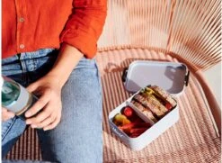 Mepal Lunchbox Take A Break Midi - 900 ML - Zilver -Huishoudelijke Schoonmaak 1200x877 2