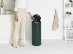 Brabantia Touch Bin Prullenbak - 30 L - Pine Green -Huishoudelijke Schoonmaak 1200x899 55
