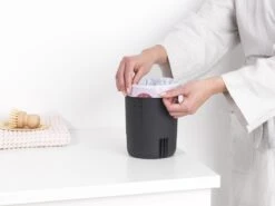 Brabantia NewIcon Wandprullenbak - 3 L - Matt Steel -Huishoudelijke Schoonmaak 1200x900 155