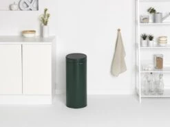 Brabantia Touch Bin Prullenbak - 30 L - Pine Green -Huishoudelijke Schoonmaak 1200x901 14