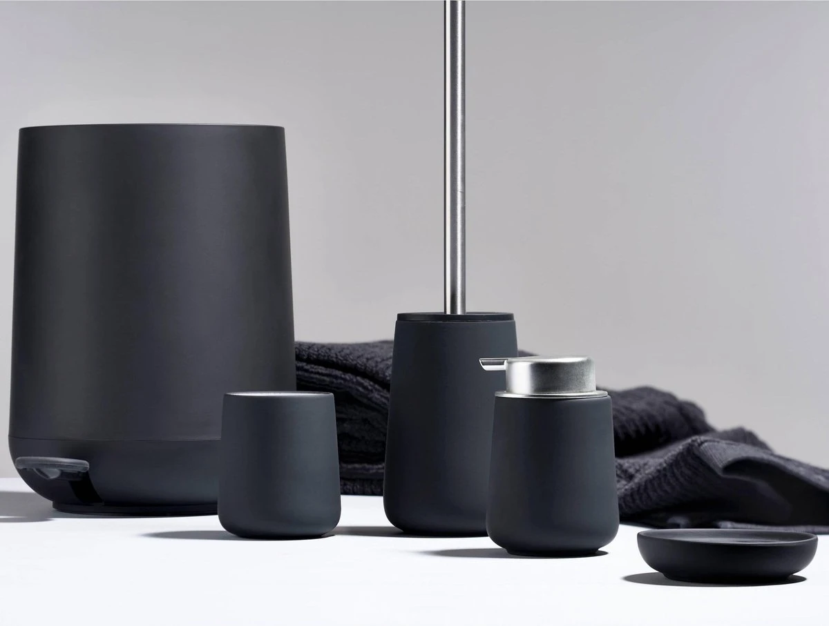 Zone Denmark Nova Pedaalemmer - Prullenbak - 3 Liter Inhoud - Met Pedaal - Zwart 8 Zone Denmark Nova Pedaalemmer - Prullenbak - 3 Liter Inhoud - Met Pedaal - Zwart - Afbeelding 6