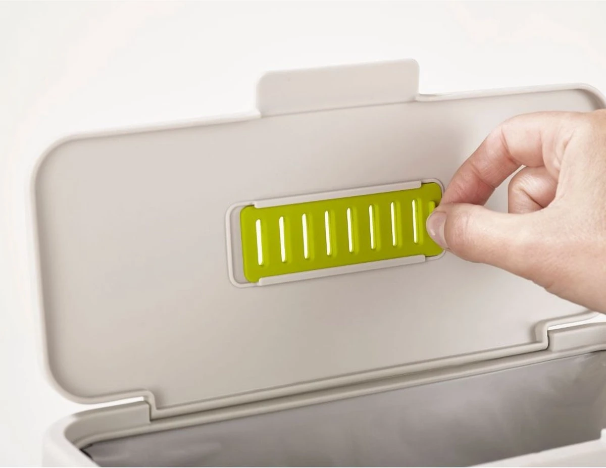 Joseph Joseph Compo Food Afvalemmer - 4L - Stone Wit 9 Joseph Joseph Compo Food Afvalemmer - 4L - Stone Wit - Afbeelding 7