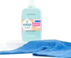 Seepje Wasmiddel - Vrolijke Lotus - Wasmiddel Wol En Fijn – Natuurlijke Ingredienten - 3 X 23 Wasbeurten - 3 X 1L -Huishoudelijke Schoonmaak 1200x984