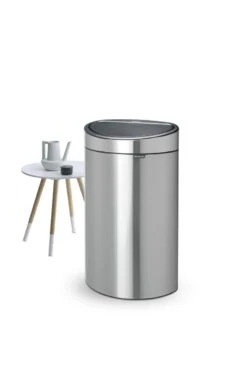 Brabantia Touch Bin Prullenbak - 40 L - Matt Steel Fingerprint Proof 36 Brabantia Touch Bin Prullenbak - 40 L - Matt Steel Fingerprint Proof -Huishoudelijke Schoonmaak 799x1200 37