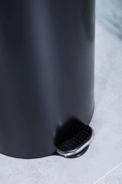 ZAZA Home & Office – Pedaalemmer 30L – Softclose – Antislip 33 ZAZA Home & Office – Pedaalemmer 30L – Softclose – Antislip -Huishoudelijke Schoonmaak 799x1200 44