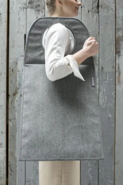 Brabantia Wasmand Met Deksel - 55 L - Pepper Black -Huishoudelijke Schoonmaak 799x1200 5