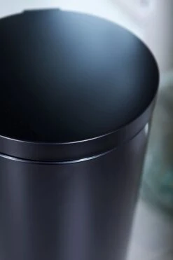 ZAZA Home & Office – Pedaalemmer 30L – Softclose – Antislip 25 ZAZA Home & Office – Pedaalemmer 30L – Softclose – Antislip -Huishoudelijke Schoonmaak 800x1200 50