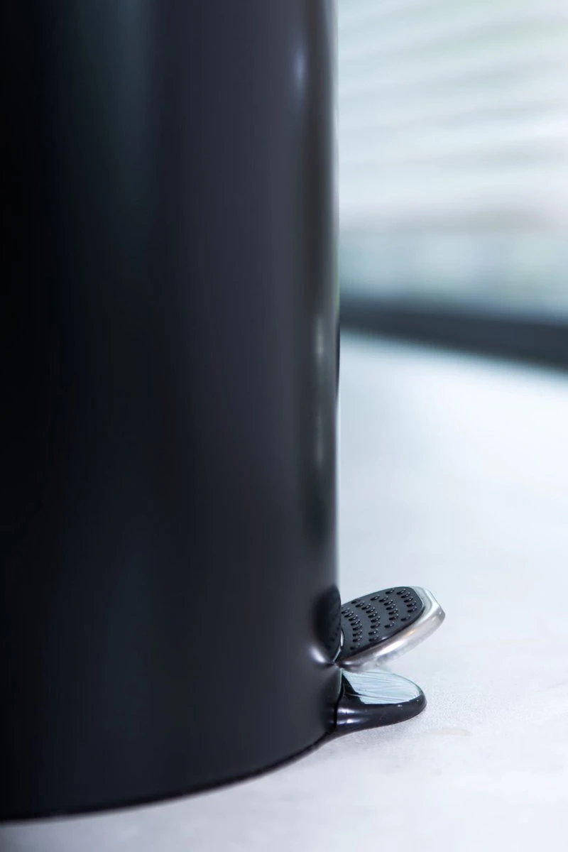 ZAZA Home & Office – Pedaalemmer 30L – Softclose – Antislip 11 ZAZA Home & Office – Pedaalemmer 30L – Softclose – Antislip - Afbeelding 9