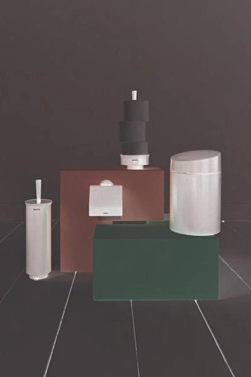 Brabantia Slide Bin Prullenbak - 5 L - Matt Black 9 Brabantia Slide Bin Prullenbak - 5 L - Matt Black - Afbeelding 7