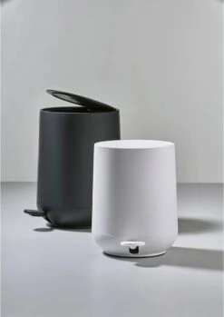 Zone Denmark Nova Pedaalemmer - Prullenbak - 3 Liter Inhoud - Met Pedaal - Zwart 14 Zone Denmark Nova Pedaalemmer - Prullenbak - 3 Liter Inhoud - Met Pedaal - Zwart -Huishoudelijke Schoonmaak 850x1200 4